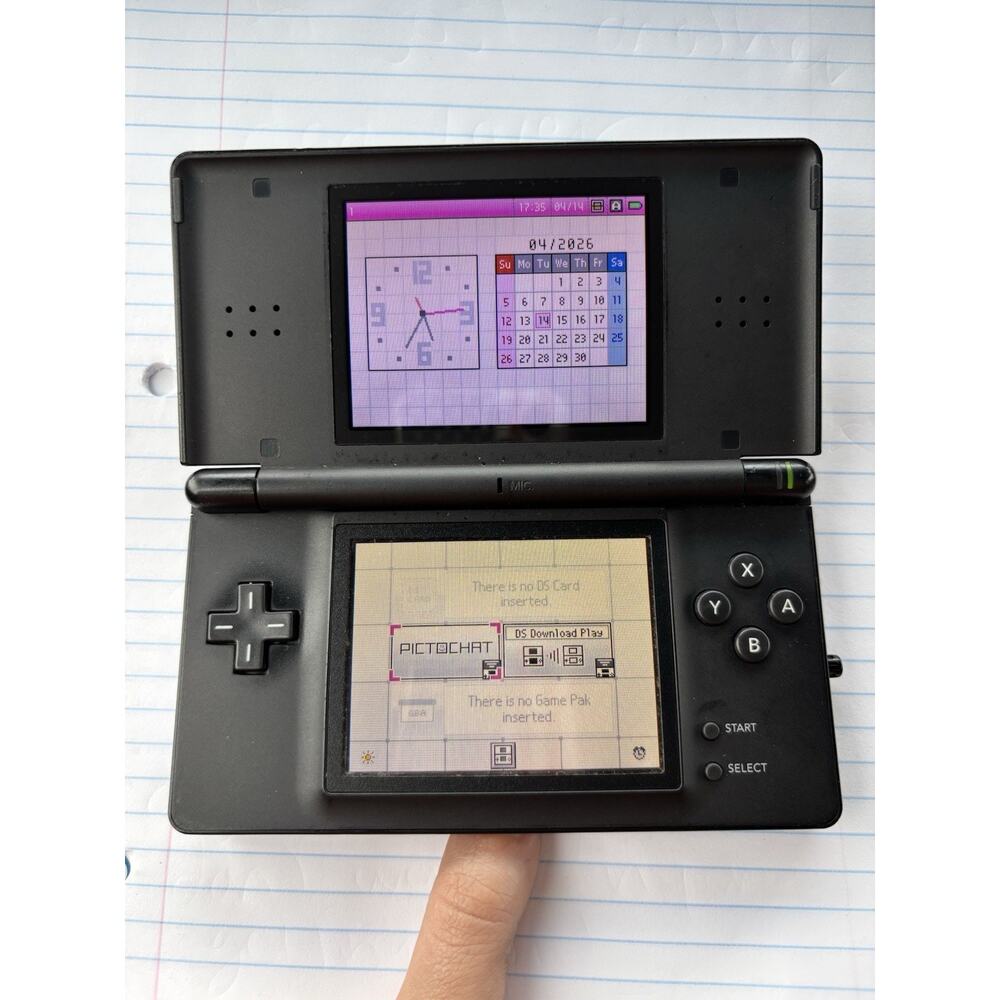 Nintendo DS - Picture 2 of 6